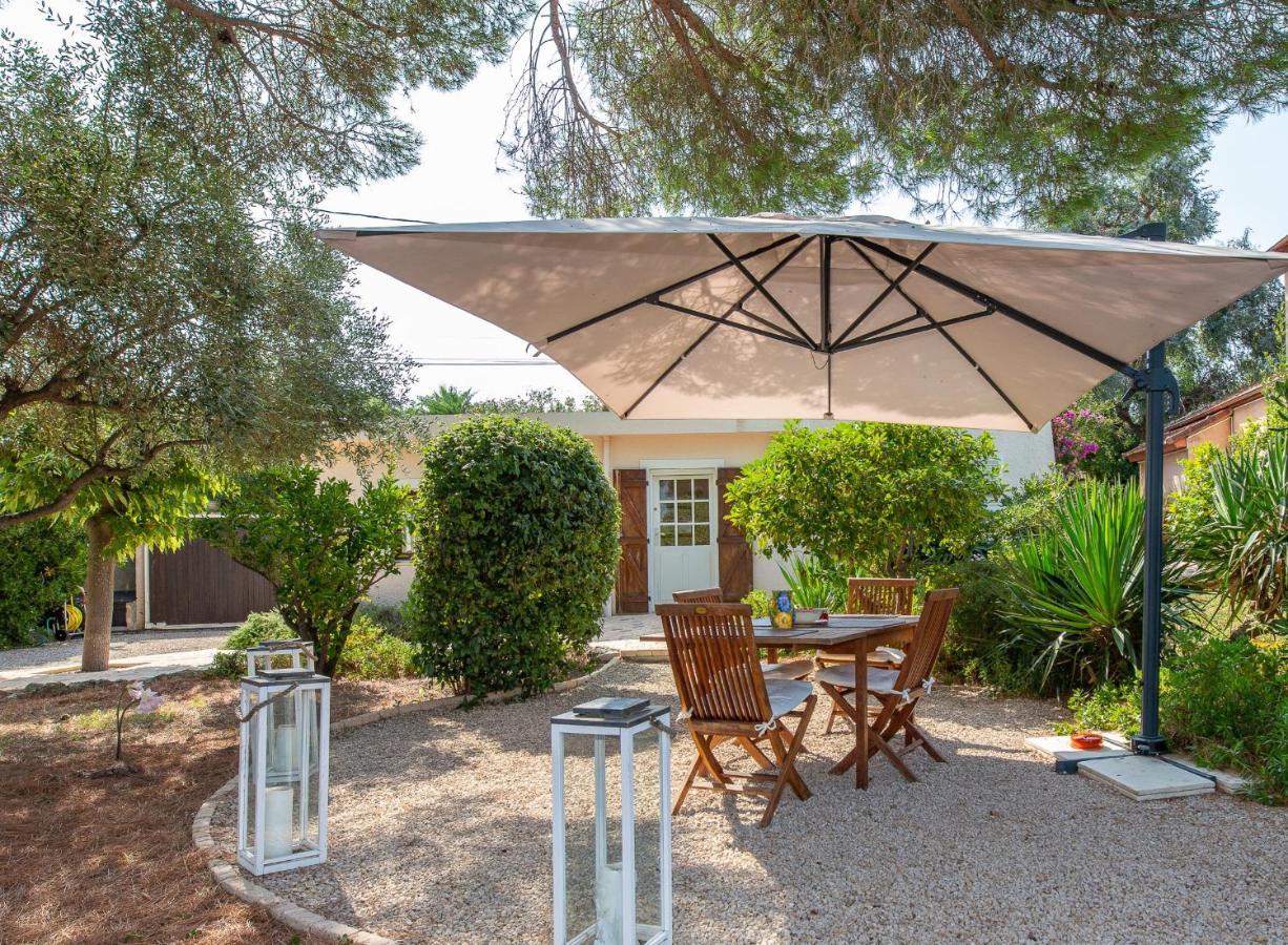 Haus Mit Garten Ueber Der Bucht Von Cannes 瓦洛里 外观 照片