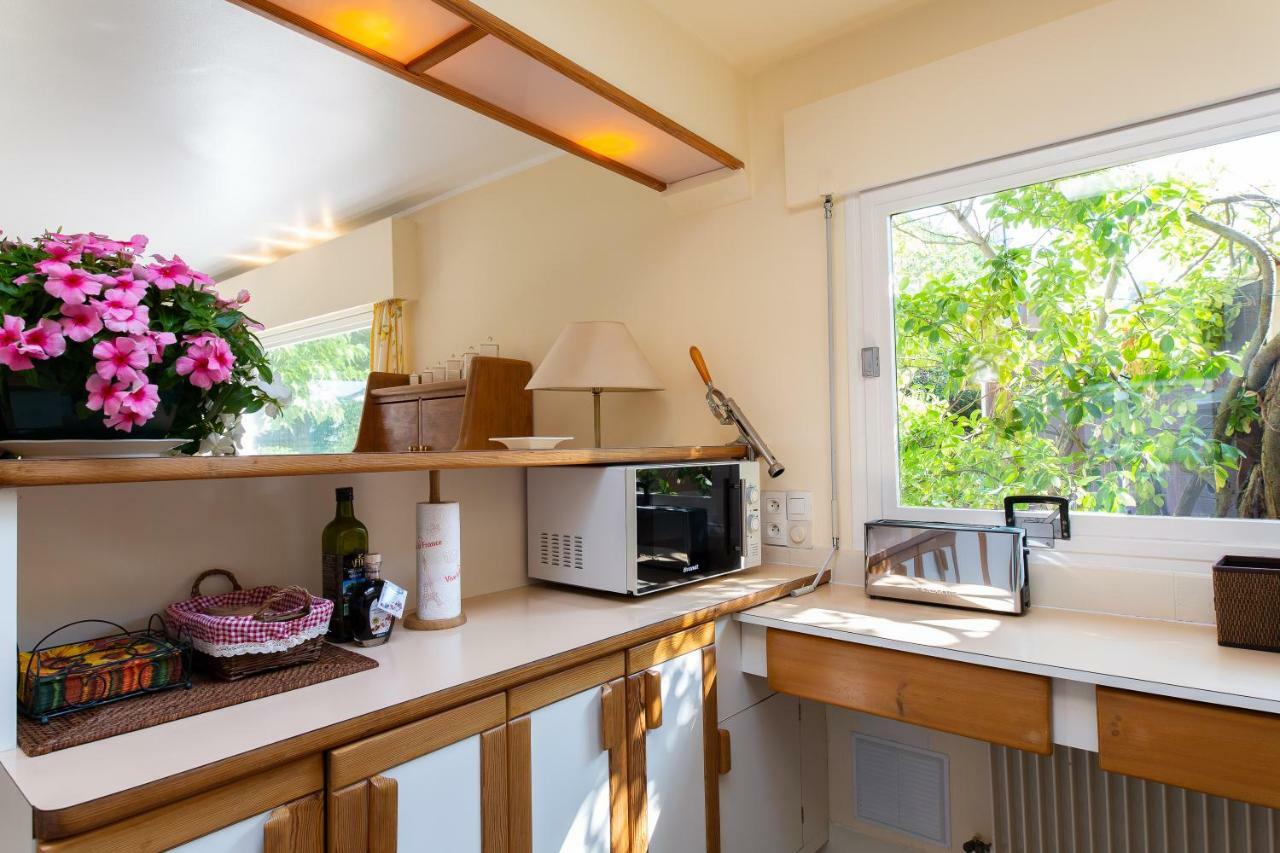 Haus Mit Garten Ueber Der Bucht Von Cannes 瓦洛里 外观 照片