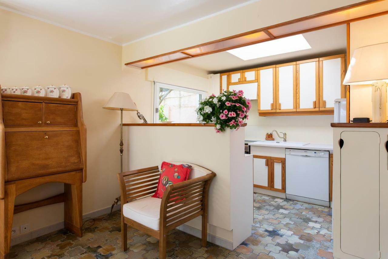 Haus Mit Garten Ueber Der Bucht Von Cannes 瓦洛里 外观 照片
